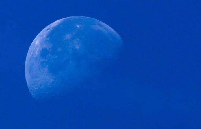 Moon station Moon station