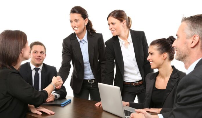 Tips to Improve the Employee Experience Tips to Improve the Employee Experience