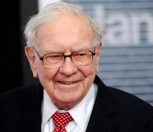 Warren Buffet Turns 93