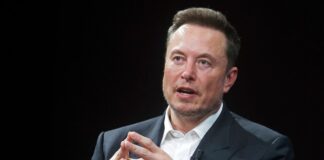 Musk Borrows 1 Billion fom Spacex