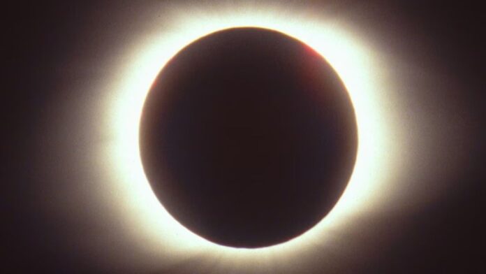 Solar Eclipse to Cross North America on Saturday Solar Eclipse to Cross North America on Saturday
