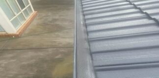 Tips to Clear Your Roof and Gutters of Seasonal Debris