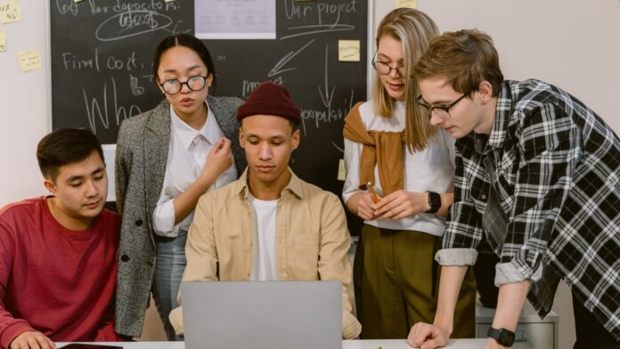 Start a Business in Japan on a Work Visa